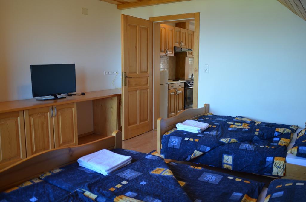 Apartmaji Srnca Cerkno Exterior foto